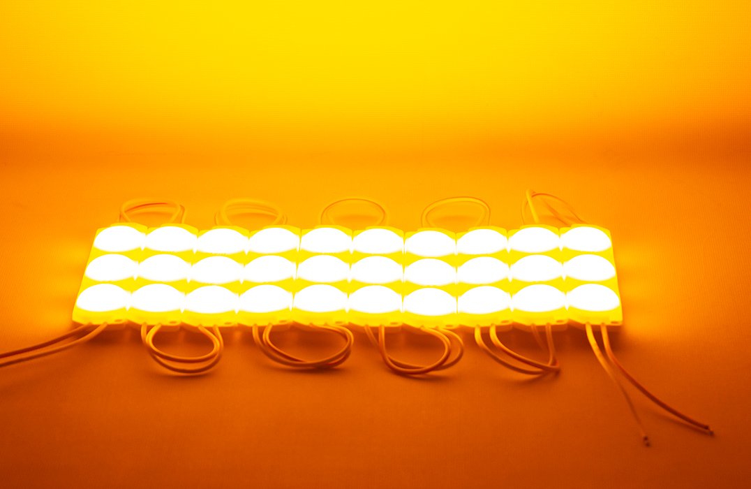  12 Volt 3 Watt Sarı 2835 93 X 21 Mm IP65 220 - 240 Lümen 180 Derece Modül Led