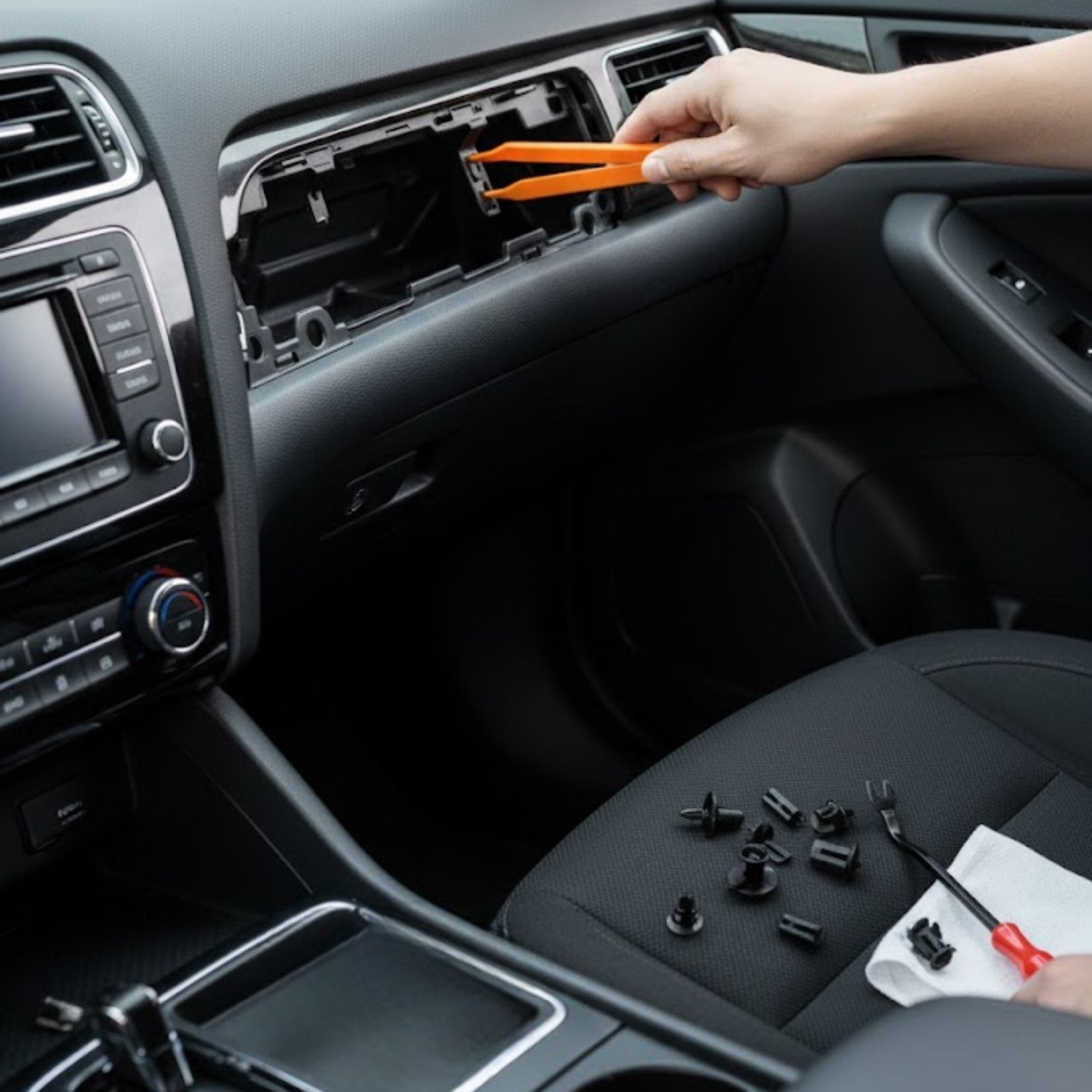 630 Adet Trim Klips Seti – Oto Panel, Kapı Döşeme, Tampon ve Pervaz İçin Evrensel Raptiye Bağlantı Elemanları
