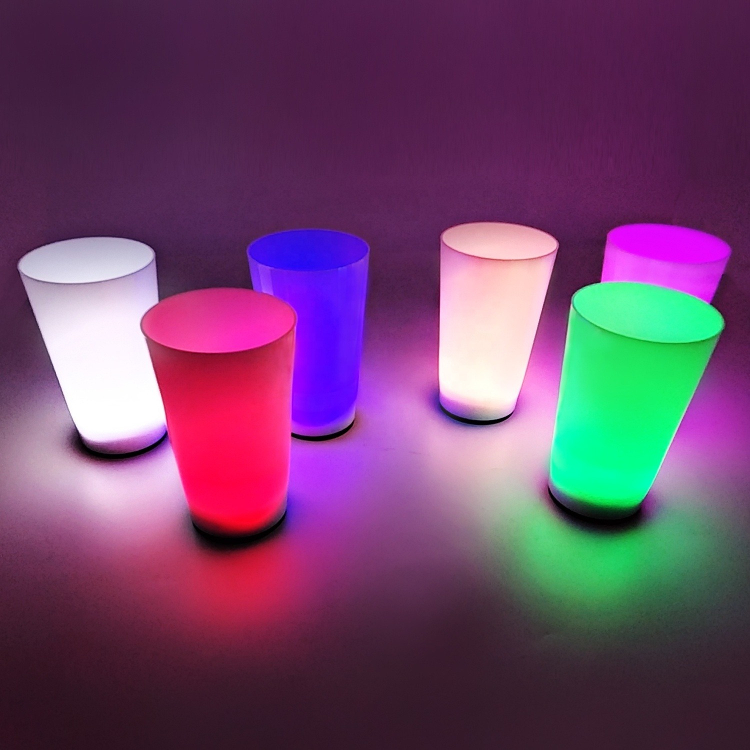 Glow Partisi Bardakları 6 Renk 6 Adet 1.5 oz 4.5 x 6.5 cm