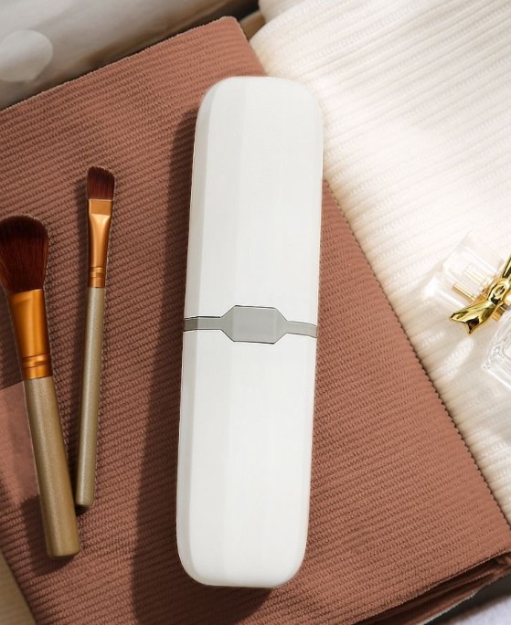 Seyahat Tipi Diş Fırçası ve Makyaj Fırça Kabı 2 Renk