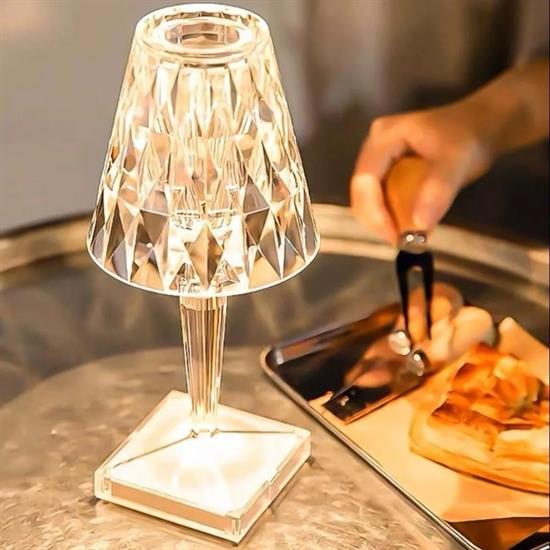 Abajur Model USB Şarjlı Kumandalı 16 Farklı Işık Modlu Masa Üstü Kristal Akrilik Lamba Led