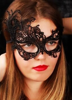 Siyah Renk Dantel İşlemeli Örgü İşlemeli Parti Maskesi Model 5