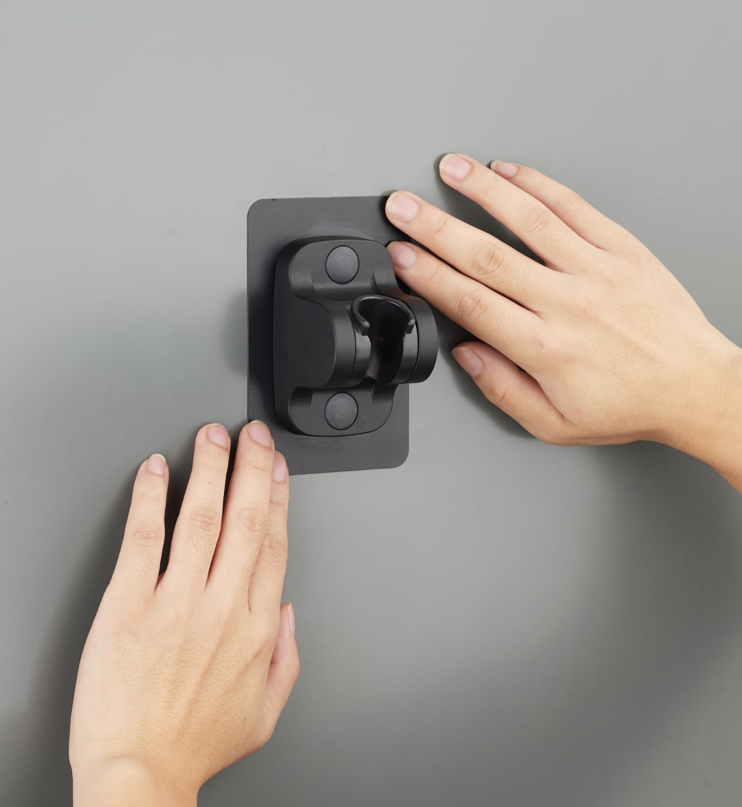 SİYAH YAPIŞKANLI  DUŞ ASKISI