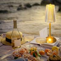 Masa Üstü Taşınabilir USB Şarjlı Dokunmatik Eskitme Lambader Model Led Kristal Abajur W-030