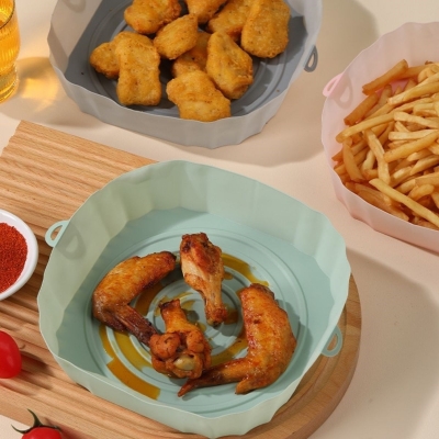 Renkli Isıya Dayanıklı Yıkanılabilir Silikon Fırın Ve Airfryer Kare Model Pişirme Matı 20 Cm